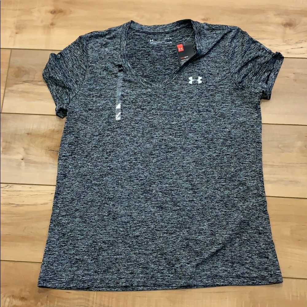 NWT Womens UA tshirt